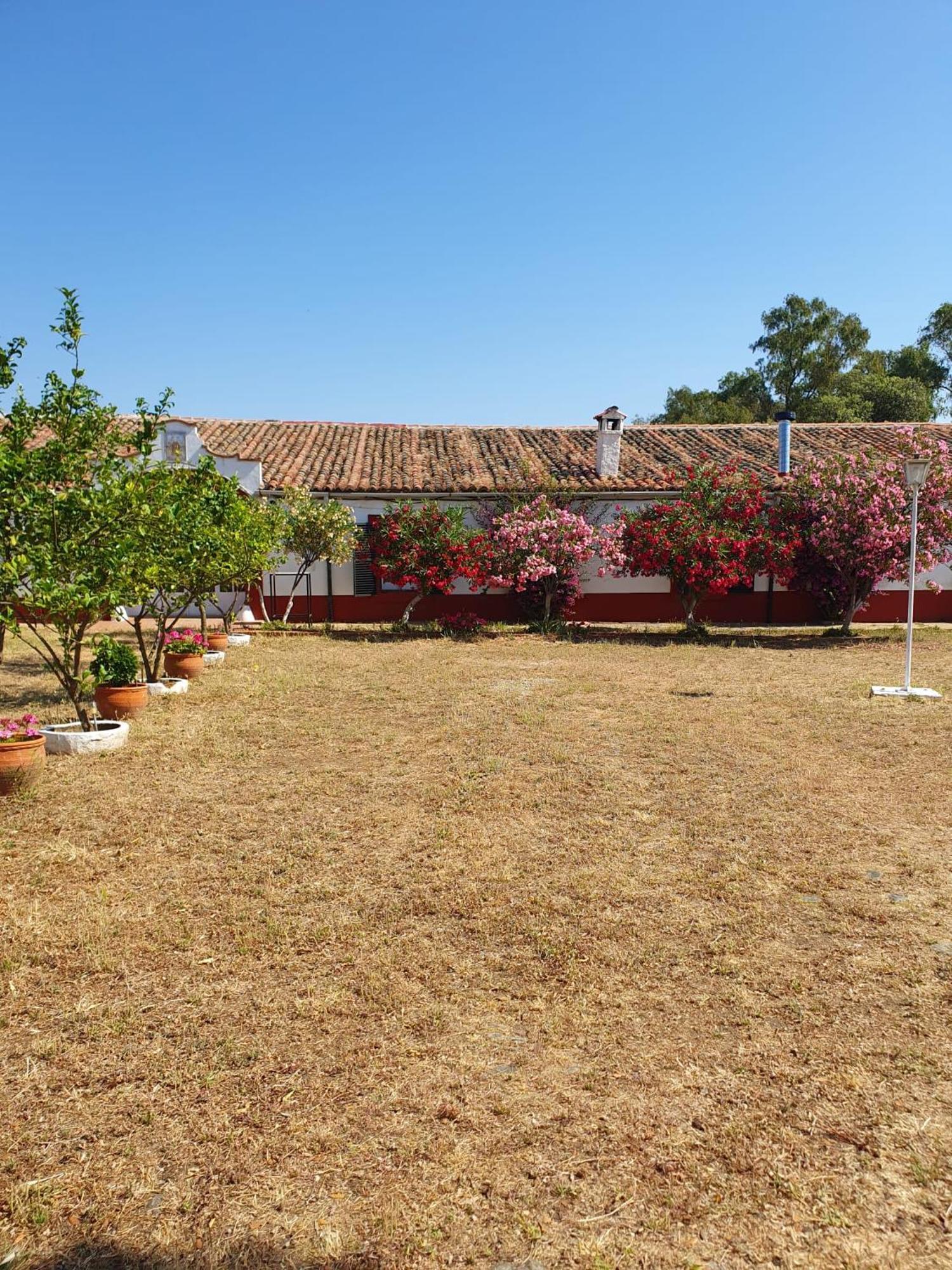Hotel Rural El Vaqueril Navas del Madroño Exteriör bild